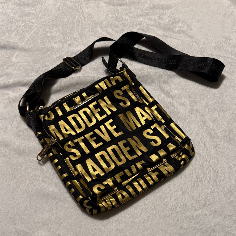 Steve Madden Black and Gold Crossbody Bag